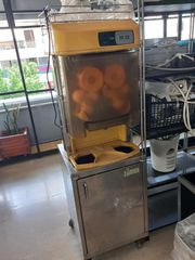 Αυτόματος πορτοκαλοστίφτης  Zumex 200 ΚΩΔΙΚΟΣ 2025.008.0073