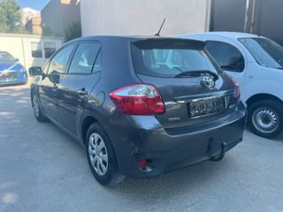 Toyota Auris 2011 90HP D-4D   ACTIVE-thumb-10