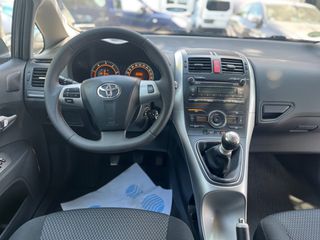 Toyota Auris 2011 90HP D-4D   ACTIVE-thumb-22