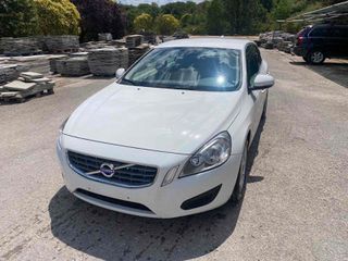 Volvo V60 2011