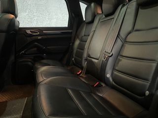 Porsche Cayenne 2016 E Hybrid-Matrix-Panorama-Αερανάρτηση-Chrono Package-thumb-64