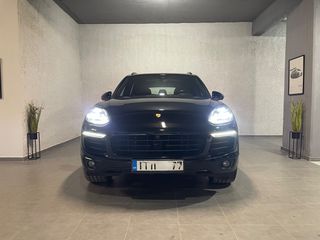 Porsche Cayenne 2016 E Hybrid-Matrix-Panorama-Αερανάρτηση-Chrono Package-thumb-3