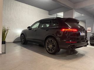 Porsche Cayenne 2016 E Hybrid-Matrix-Panorama-Αερανάρτηση-Chrono Package-thumb-40
