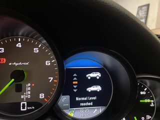 Porsche Cayenne 2016 E Hybrid-Matrix-Panorama-Αερανάρτηση-Chrono Package-thumb-45