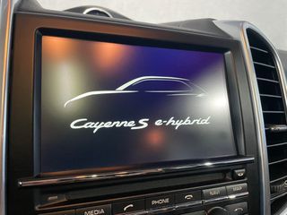 Porsche Cayenne 2016 E Hybrid-Matrix-Panorama-Αερανάρτηση-Chrono Package-thumb-51