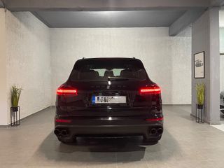 Porsche Cayenne 2016 E Hybrid-Matrix-Panorama-Αερανάρτηση-Chrono Package-thumb-31