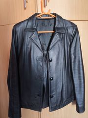 Δερμάτινο σακάκι.