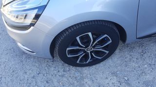 Renault Clio 2019 1.5 DCI DIESEL Moschino Zen NAVI-thumb-2