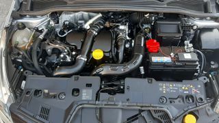 Renault Clio 2019 1.5 DCI DIESEL Moschino Zen NAVI-thumb-9