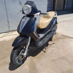 Piaggio Beverly 300i Tourer 2011 tourer