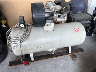 ΑΕΡΟΣΥΜΠΙΕΣΤΗΣ SCHNEIDER (400 LT)