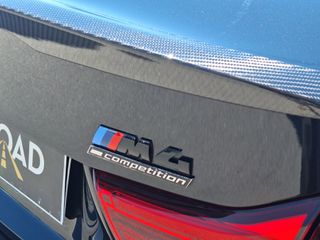 Bmw M4 2020 COMPETITION-thumb-34