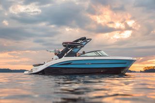 Sea Ray 2025 SDX 250 SURF