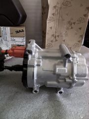 Toyota Yaris Hybrid 0424000741-thumb-1