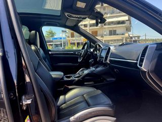 Porsche Cayenne 2016-thumb-3