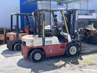 Nissan 1996 2,5 t - FJ02A