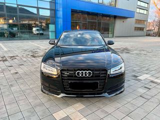 Audi A8 2017-thumb-1