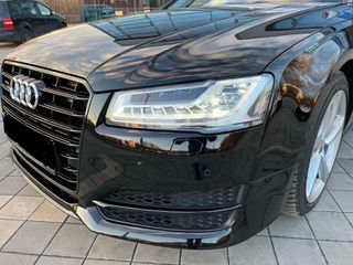 Audi A8 2017-thumb-2