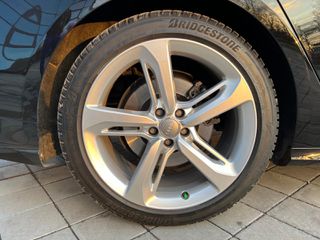 Audi A8 2017-thumb-6