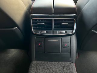 Audi A8 2017-thumb-11