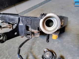 Ψυγείο νερού DL650 Vstrom-thumb-1