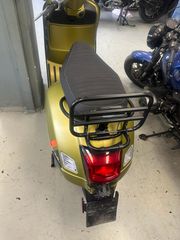 Piaggio Vespa GTS 300 2024 SUPER SPORT