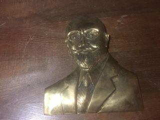 ΜΠΡΟΥΤΣΙΝΟΣ ΒΕΝΙΖΕΛΟΣ  (ΜΕΣΟΠΟΛΕΜΟΥ)