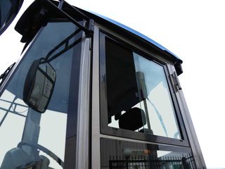 Φορτωτής Με Λάστιχα Graecus 2026 LD23NE Cab A/C Σπαστός τροχοφόρος φορτωτής με καμπίνα 4x4-thumb-26