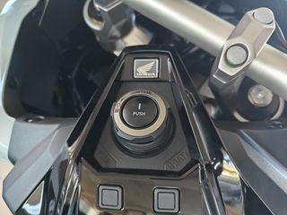 Honda X-ADV 2024 X-ADV 750 DCT ABS-thumb-9