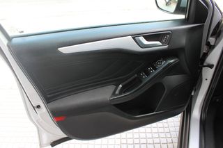 Ford Focus 2019 TITANIUM FULL EXTRA-thumb-50