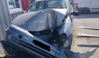 OPEL ASTRA BENZINH ΓΙΑ ΑΝΤΑΛΛΑΚΤΙΚΑ-thumb-1