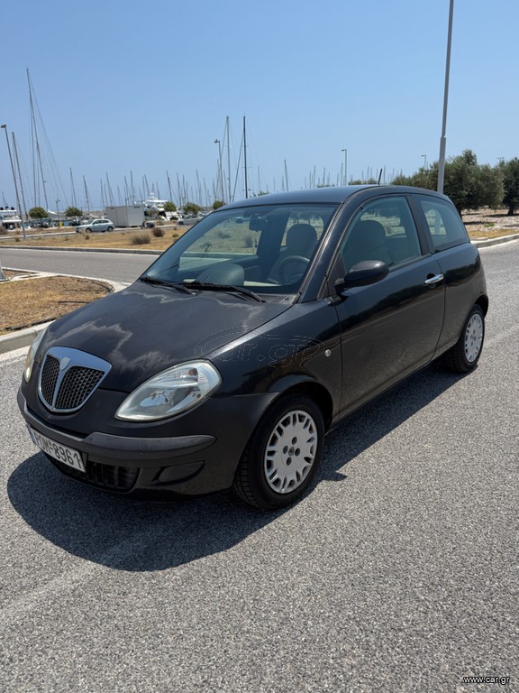 Lancia Ypsilon 2005