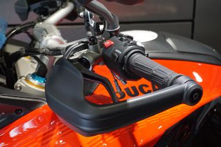 Ducati Multistrada V4 S 2026 PIKES PEAK-thumb-16