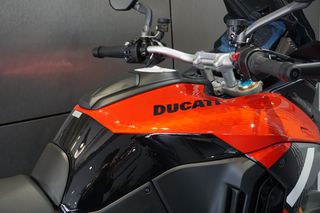 Ducati Multistrada V4 S 2026 PIKES PEAK-thumb-26