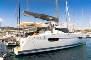 Fountaine Pajot 2021 Astrea 42