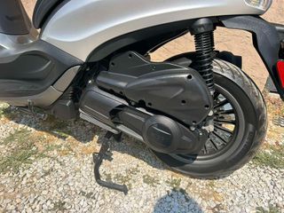 Piaggio Beverly 300i 2018-thumb-2