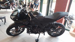 Aprilia Tuono 2026 125-thumb-1