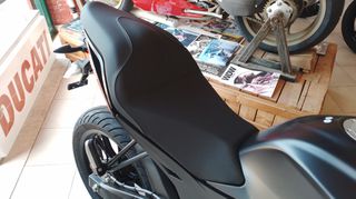 Aprilia Tuono 2026 125-thumb-7