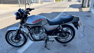 Suzuki GSX 400 1984-thumb-2