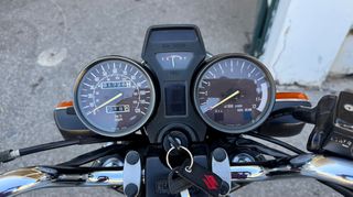 Suzuki GSX 400 1984-thumb-15