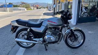 Suzuki GSX 400 1984-thumb-23