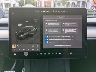 Tesla Model Y 2022 TESLA DUAL MOTOR-thumb-29