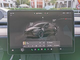Tesla Model Y 2022 TESLA DUAL MOTOR-thumb-36