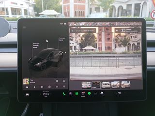 Tesla Model Y 2022 TESLA DUAL MOTOR-thumb-37