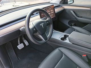 Tesla Model Y 2022 TESLA DUAL MOTOR-thumb-15
