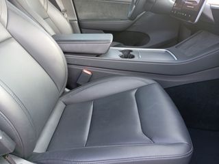 Tesla Model Y 2022 TESLA DUAL MOTOR-thumb-20