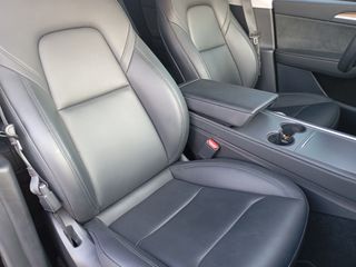 Tesla Model Y 2022 TESLA DUAL MOTOR-thumb-22