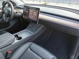 Tesla Model Y 2022 TESLA DUAL MOTOR-thumb-19