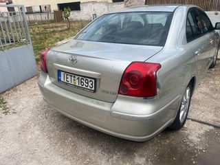 Toyota Avensis 2005