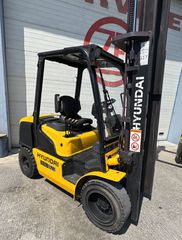 Κλαρκ 2015 HYUNDAI 33D 7E